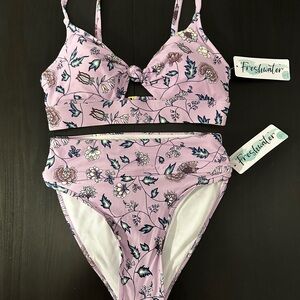 *NWT. Women’s XS Freshwater bikini